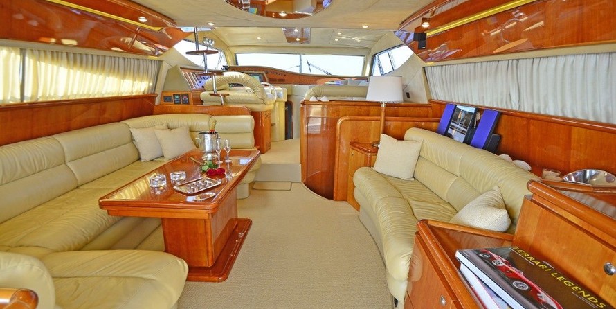 Ferretti 620
