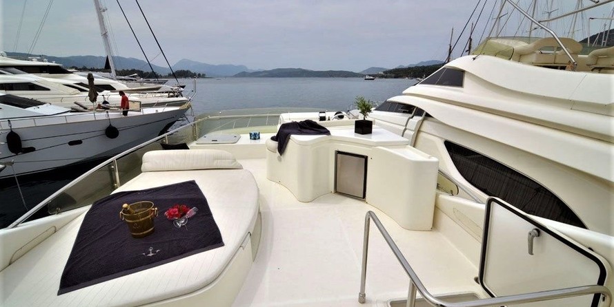 Ferretti 620