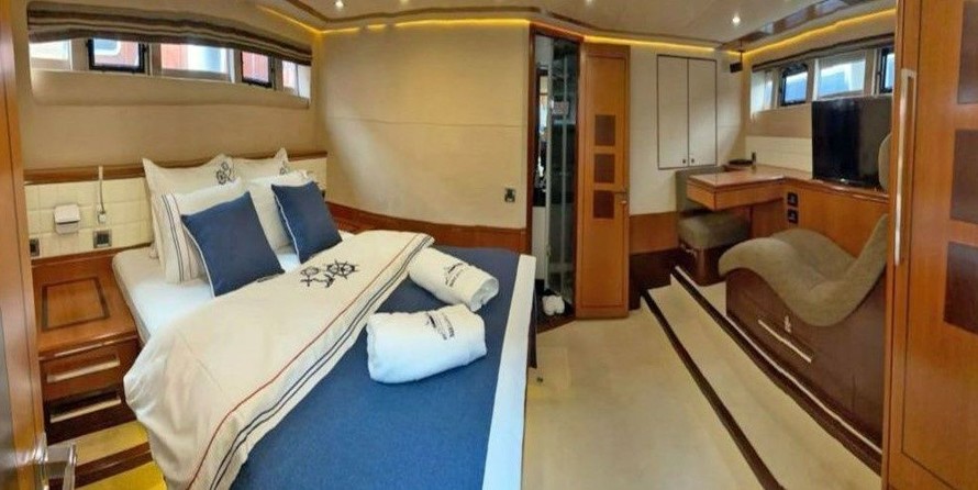 Galeon 640 FLY
