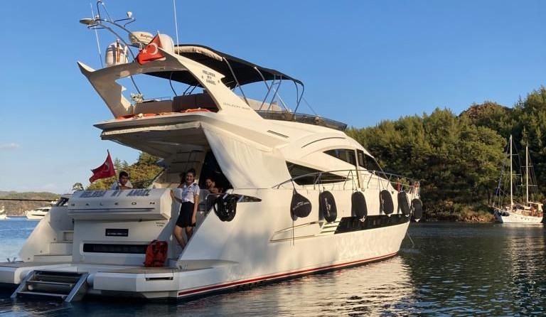 Galeon 640 FLY