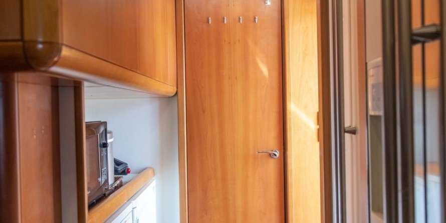 Ferretti 94