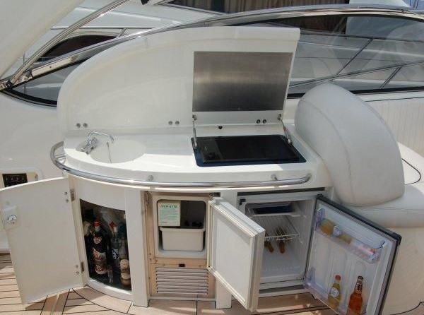 Ferretti 94