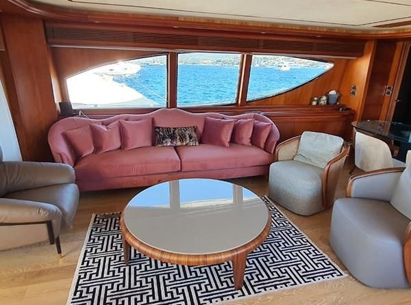 Ferretti 94