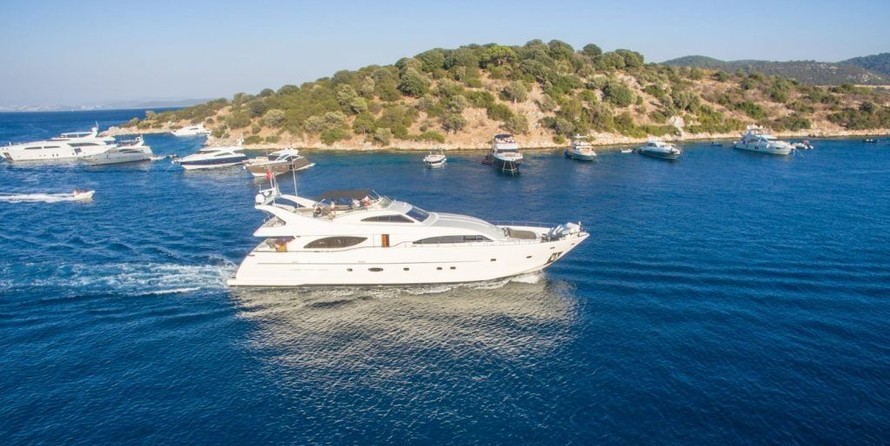 Ferretti 94
