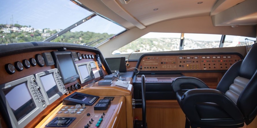 Ferretti 94