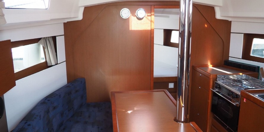 Beneteau Oceanis 35.1