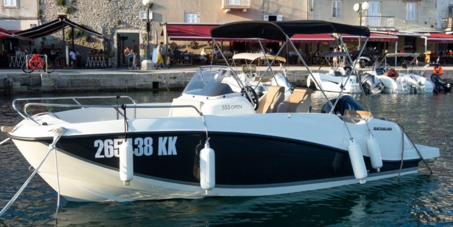 Quicksilver Activ 555 Open