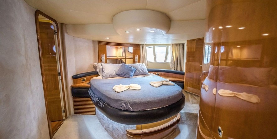 Azimut 55