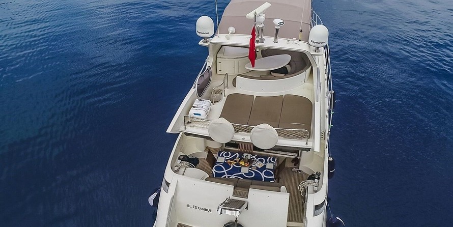 Azimut 55
