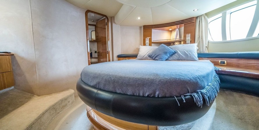 Azimut 55