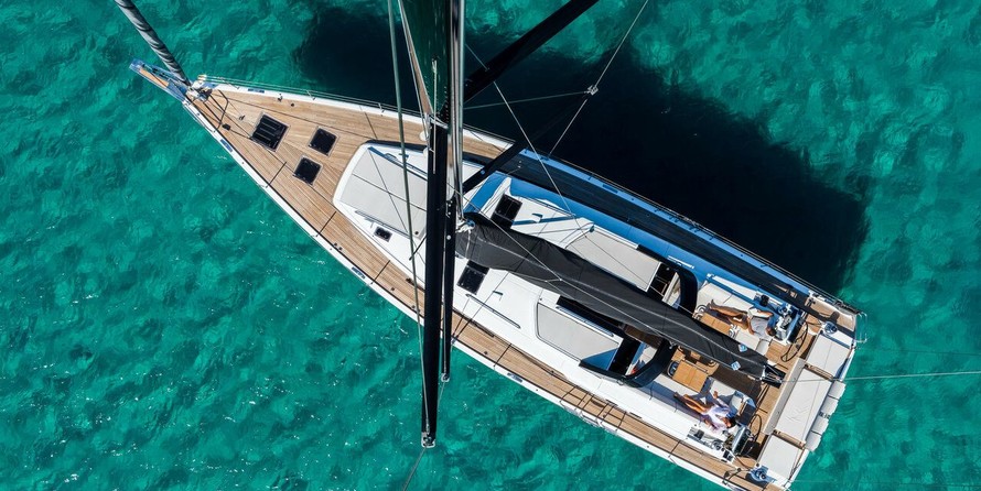 Beneteau Oceanis Yacht 62