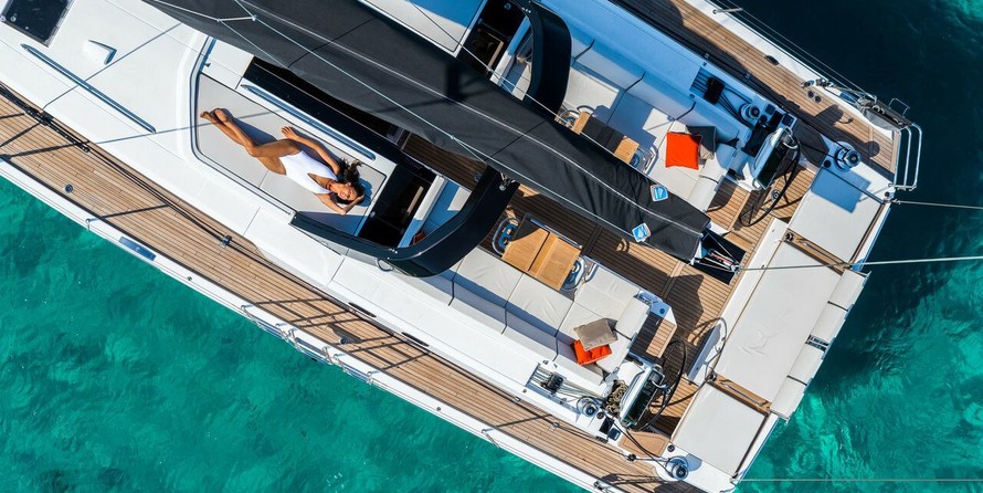 Beneteau Oceanis Yacht 62