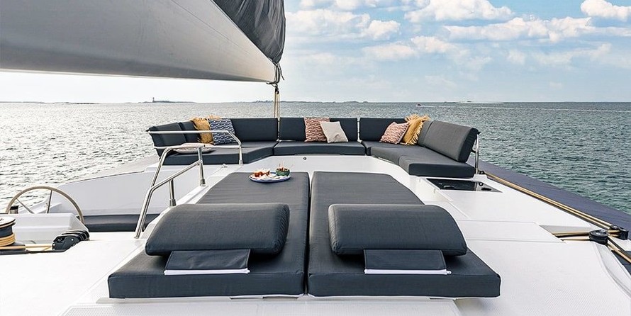 Fountaine Pajot Aura 51