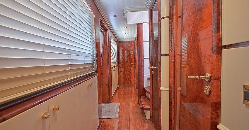 RealShips Courage 39