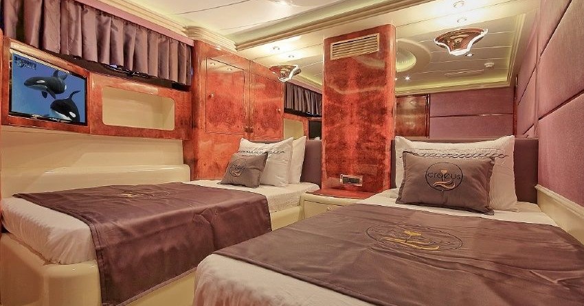 RealShips Courage 39