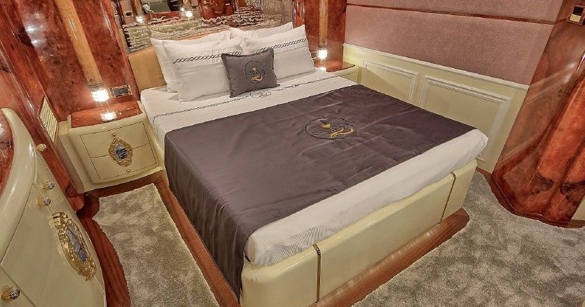 RealShips Courage 39