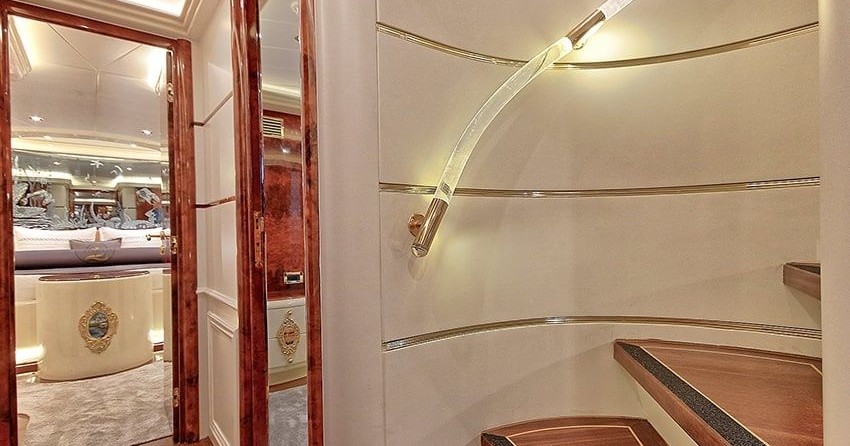 RealShips Courage 39