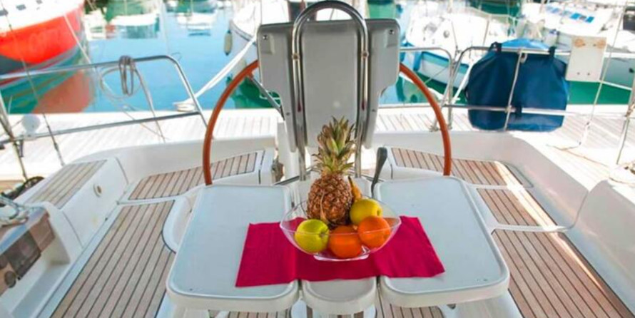 Beneteau Oceanis 393