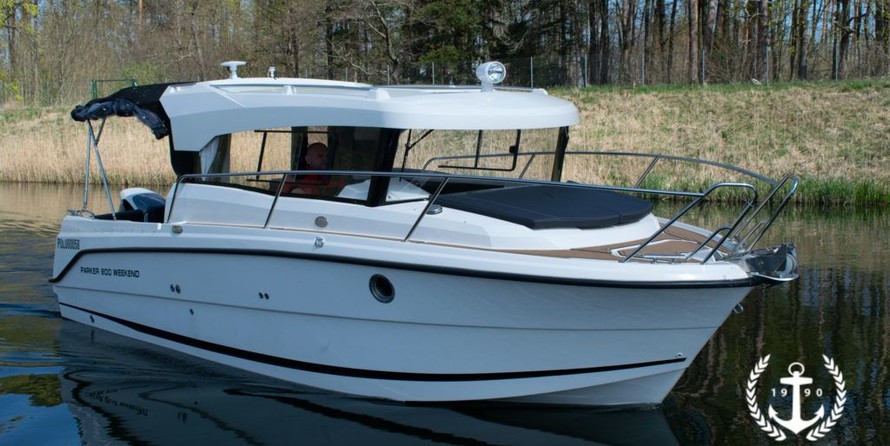 Parker 800 Weekend