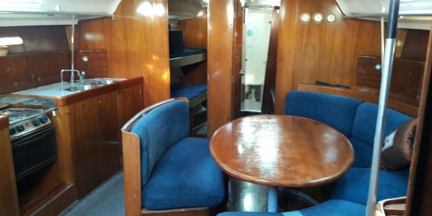 Beneteau First 45
