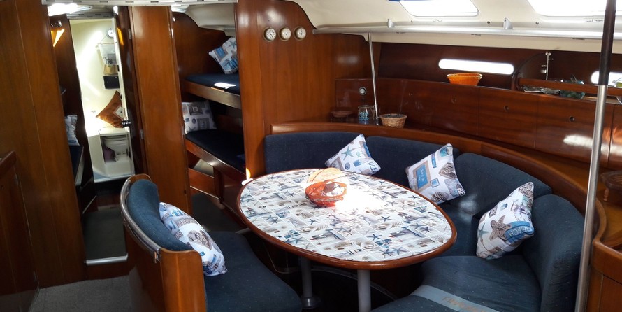 Beneteau First 45