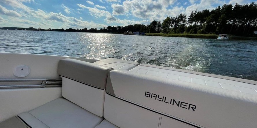 Bayliner 742 Cuddy