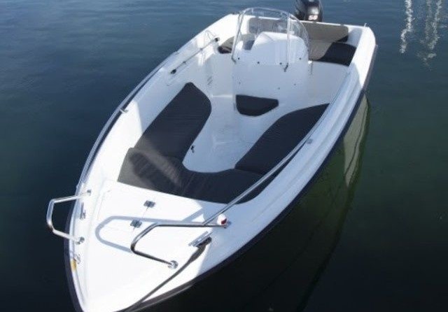 Crescent 520 CC Arrow