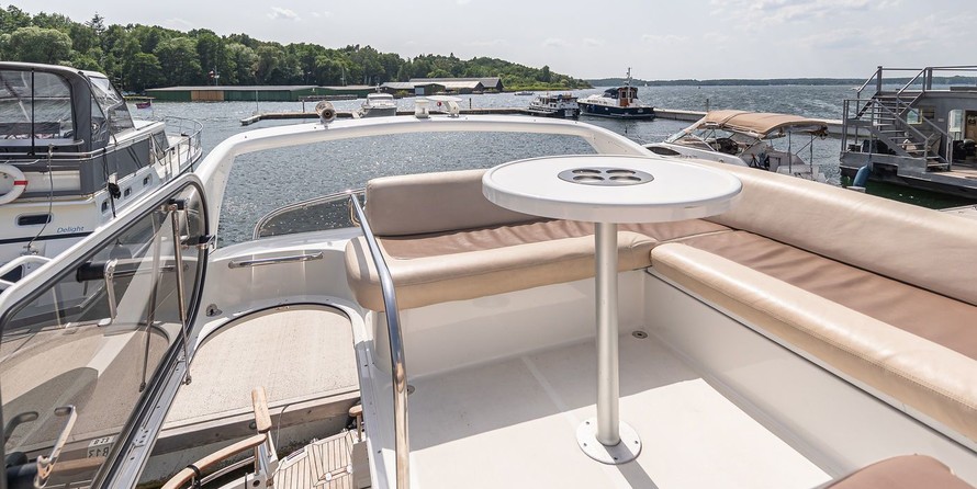 Galeon 330 Fly