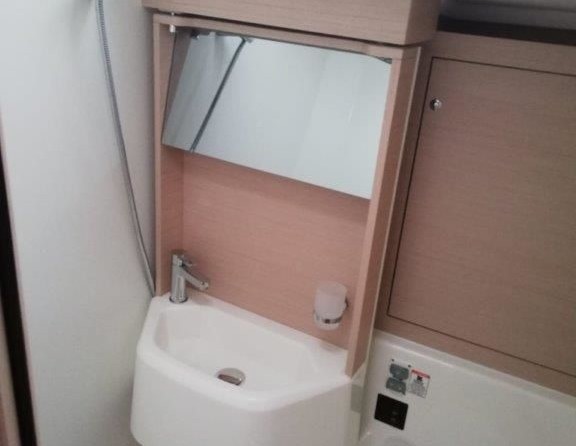 Beneteau Oceanis 51.1