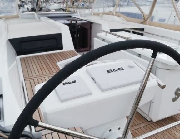 Beneteau Oceanis 51.1