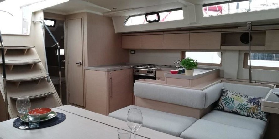 Beneteau Oceanis 51.1