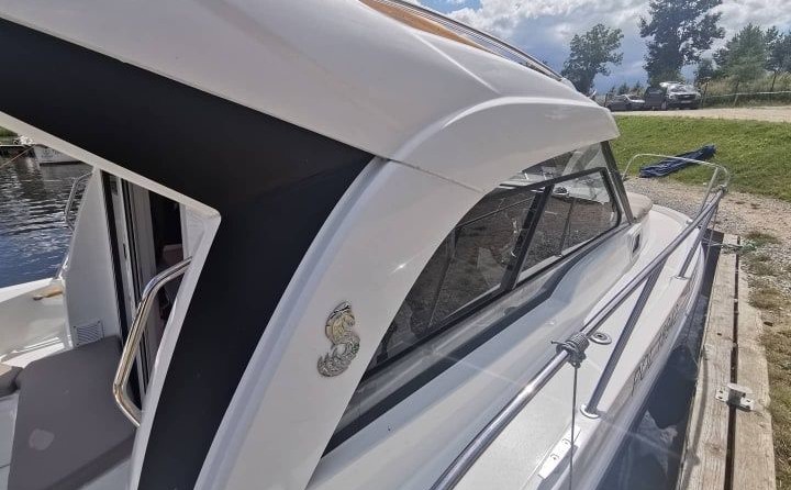 Beneteau Antares 8