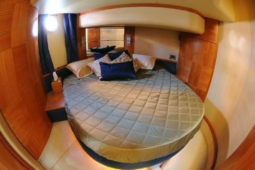 Azimut 50 Fly Galley Up