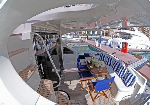 Azimut 50 Fly Galley Up