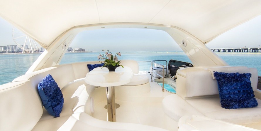 Azimut 50 Fly Galley Up