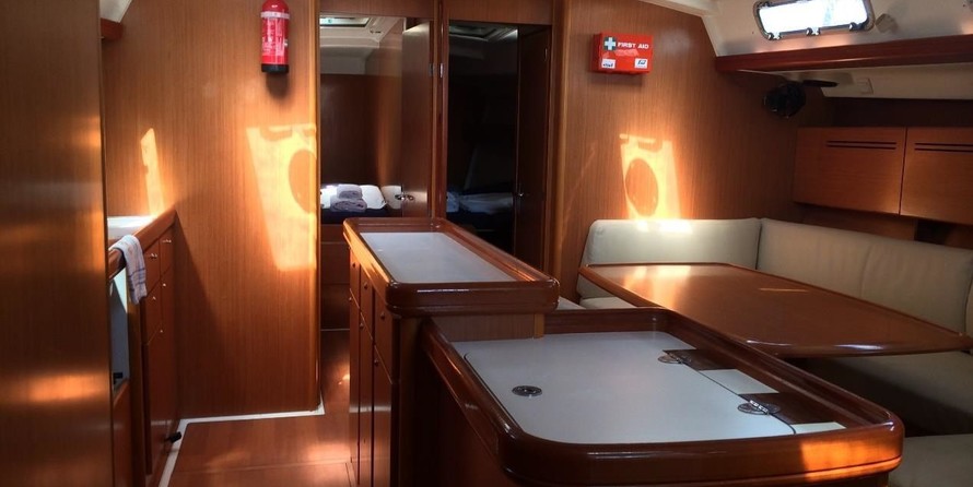 Beneteau Oceanis 50 Family