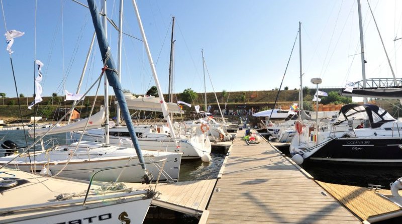 Beneteau Oceanis 38
