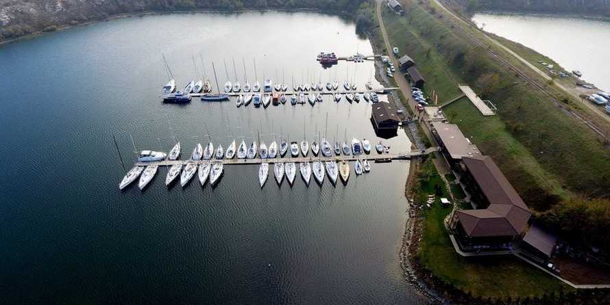 Beneteau Oceanis 38