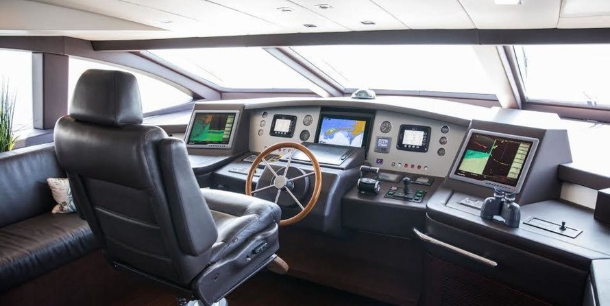 Azimut 116