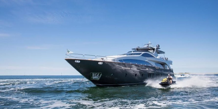 Azimut 116