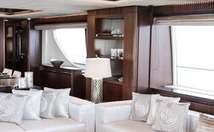 Azimut 116