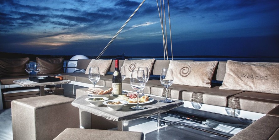 Fountaine pajot victoria 67