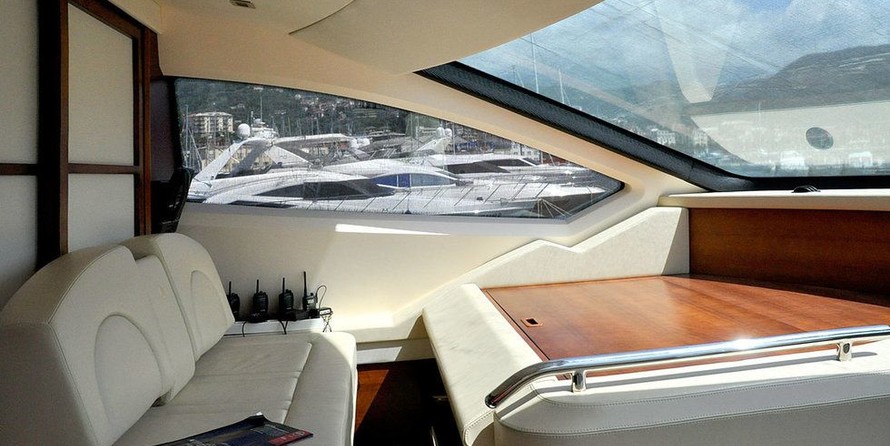 Azimut 75