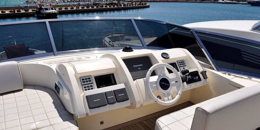 Azimut 75