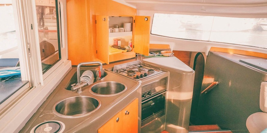 Fountaine Pajot Lavezzi 40