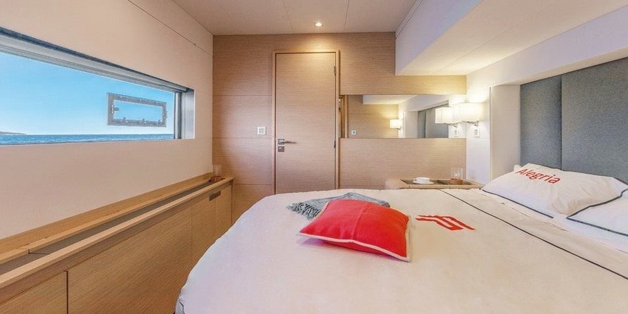 Fountaine Pajot Alegria 67