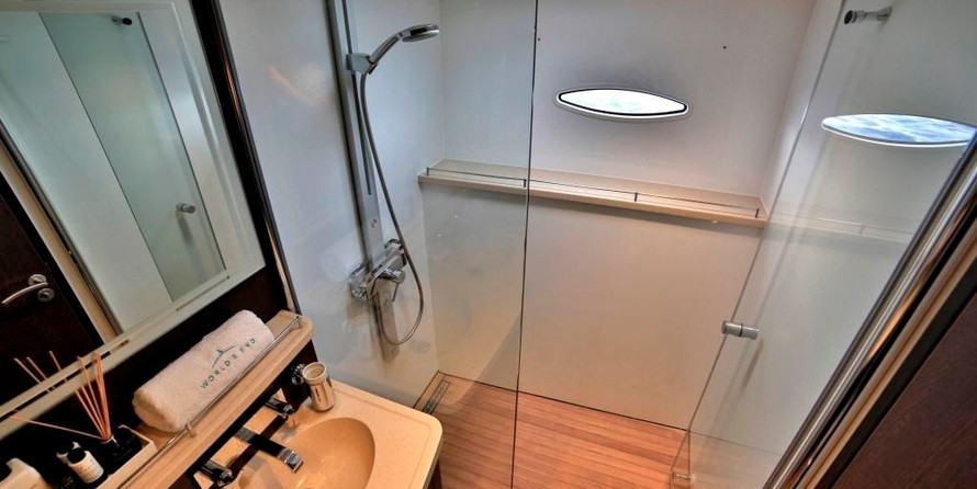 Fountaine Pajot Galathea 65