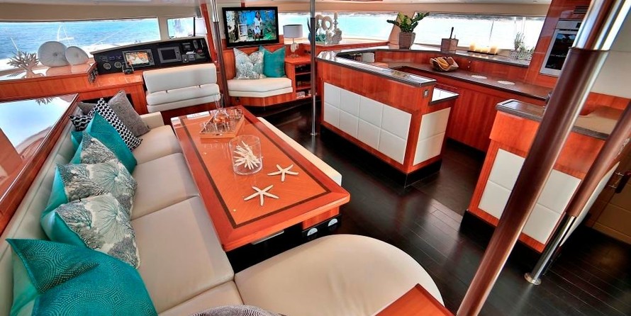 Fountaine Pajot Galathea 65