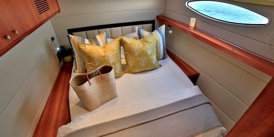 Fountaine Pajot Galathea 65