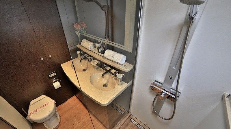 Fountaine Pajot Galathea 65